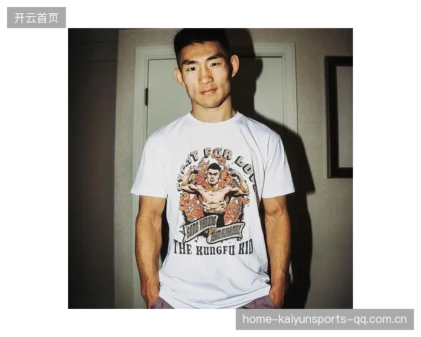 UFC选手赛后比心喊粉丝“我爱你”——掀起粉丝狂潮的新热点